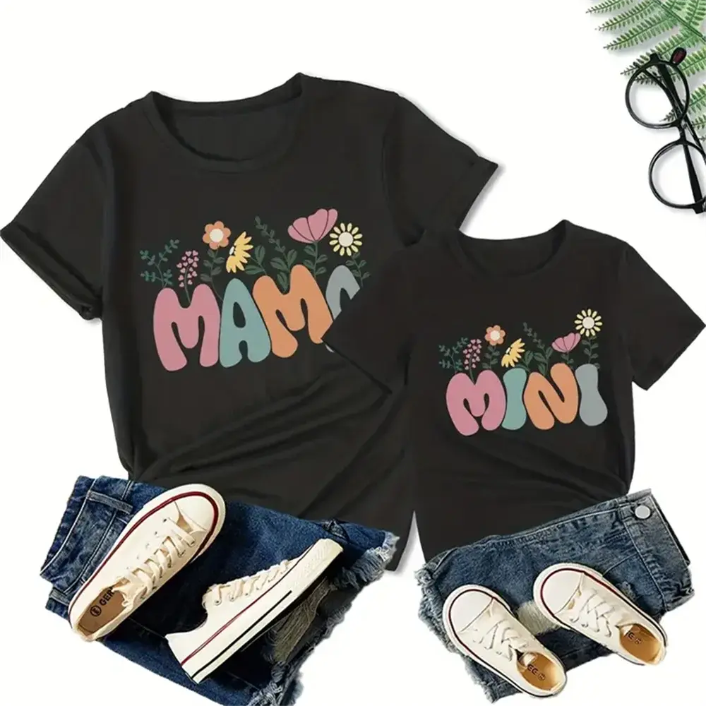 Summer Family Matching Outfits Mama and Mama's Mini Tshirt Mother Daughter Mum T-Shirt Tops Toddler Baby Kids Girls Clothes Awesome Markeplace