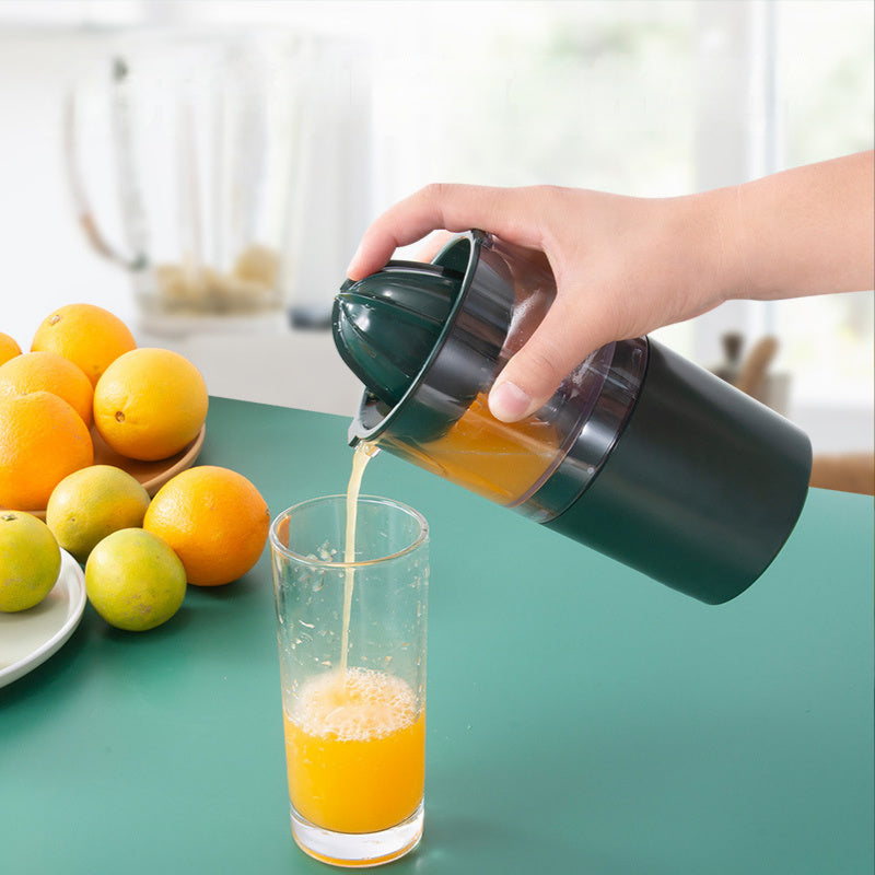 Portable Orange Press Mini Fruit Juicer