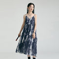 New Blooming V-neck Skirt With Shoulder Straps Elegant Slimming - Awesome Marketplace